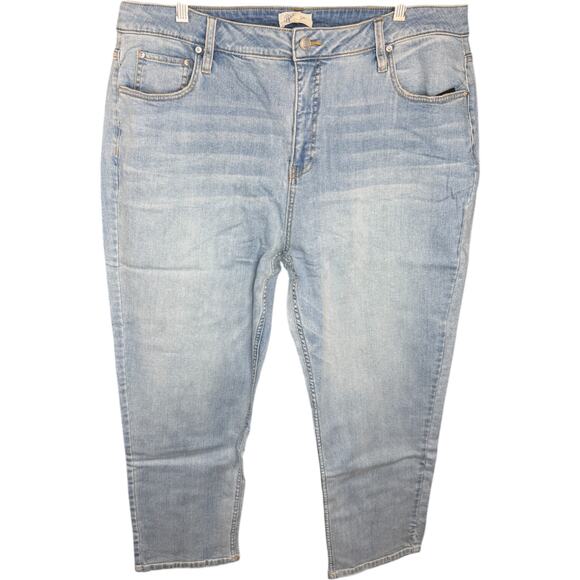 Candace Cameron Bure Jeans 20W TALL  NWT Light Wash Stretch Denim Mid Rise - Picture 1 of 10